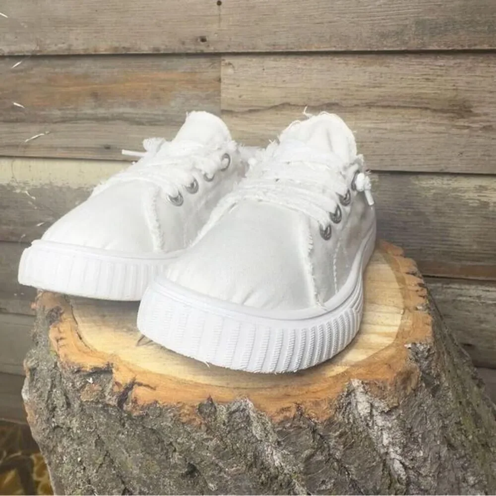 Tommy Bahama White Kicks sz 6.5